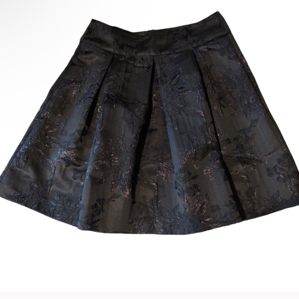 RW&CO Elegant A line Black Floral Skirt EUC worn once size 6